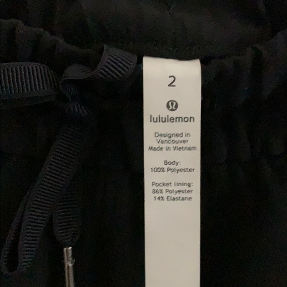 Lululemon On The Fly Pants - Picture 3 of 4